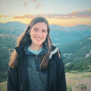 Meet your Posher, Alyssa